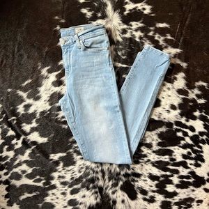 Bridge by Gly Midrise Skinny Jeans- Light-wash